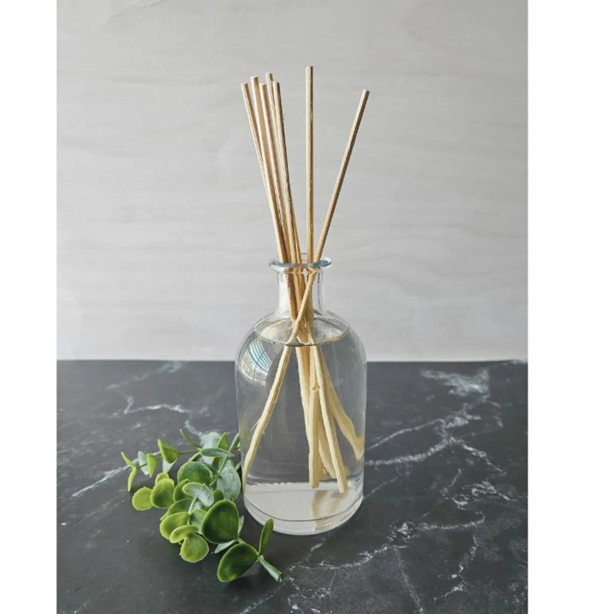 Jar Store Boston Round Reed Diffuser Bottle 250 ml | 30 Pack